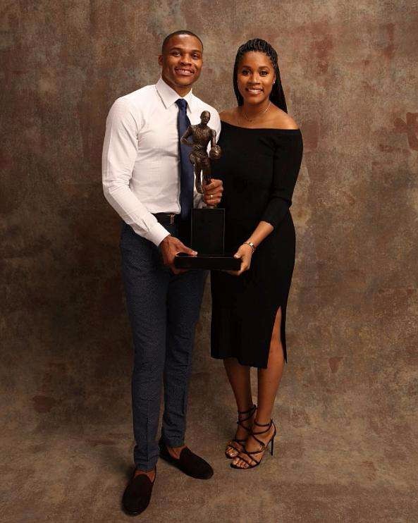 他用稳定的 他用稳定的